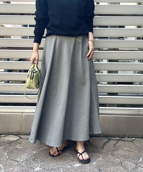 千田 静香さんの「BEAMS WOMEN｜GIANNI CHIARINI / ALIFA レザーショルダーバッグ S」を使ったコーディネート