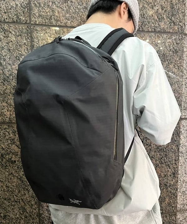 平柳 楓馬さんの「BEAMS WOMEN｜BEAMS / ルーズ ビーニー」を使ったコーディネート