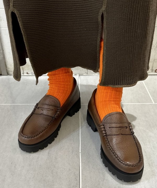 小原 もこさんの「BEAMS WOMEN｜BEAMS BOY / ミリタリー リブ ロングソックス」を使ったコーディネート