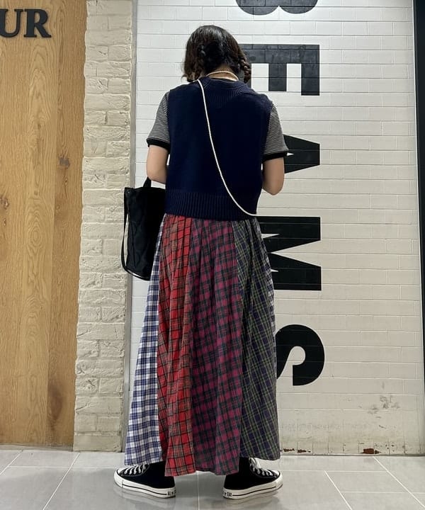 小原 もこさんの「BEAMS WOMEN｜BAG'n'NOUN &times; BEAMS BOY / 別注 ドット バッグ」を使ったコーディネート