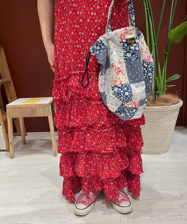 エノモト アミさんの「BEAMS WOMEN｜BEAMS BOY / 樹脂 パール ロング ネックレス」を使ったコーディネート