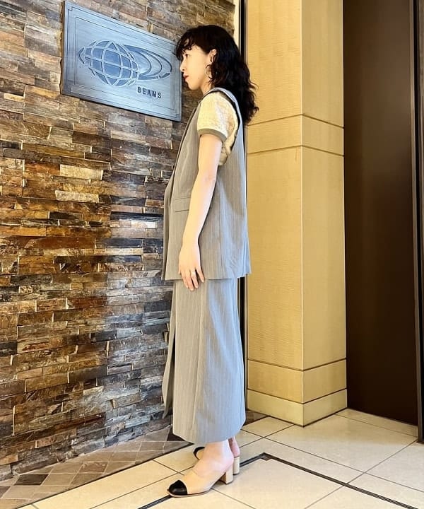 kigoさんの「BEAMS WOMEN｜Ray BEAMS / ピンストライプ  4ボタン ダブル ジレ」を使ったコーディネート