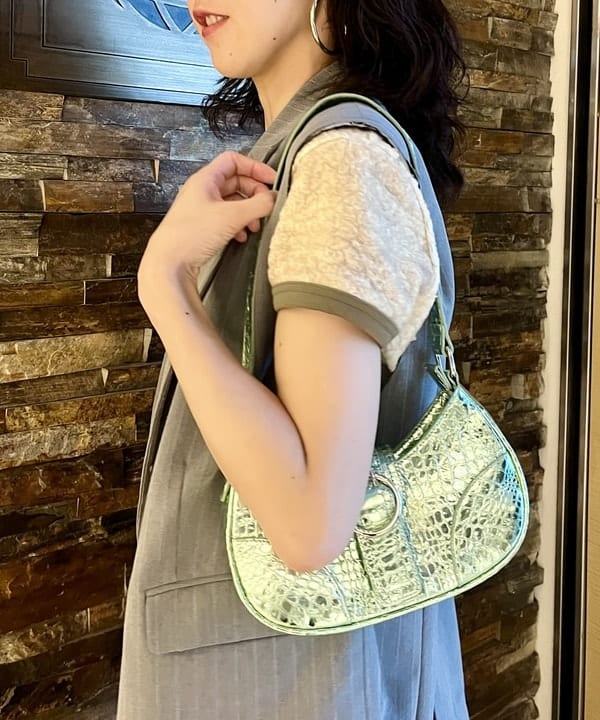 kigoさんの「BEAMS WOMEN｜Ray BEAMS / ピンストライプ  4ボタン ダブル ジレ」を使ったコーディネート