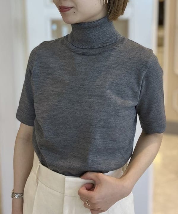 蒲原 捺美さんの「BEAMS WOMEN｜Demi-Luxe BEAMS / スムースレザー ローファー」を使ったコーディネート