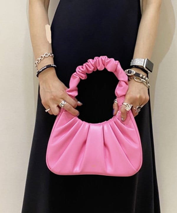 りかちょび/岸本梨佳さんの「BEAMS WOMEN｜JW PEI / Gabbi Bag」を使ったコーディネート