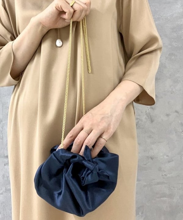 西村 章代さんの「BEAMS WOMEN｜jour couture &times; Demi-Luxe BEAMS / 別注 mirror ネックレス」を使ったコーディネート