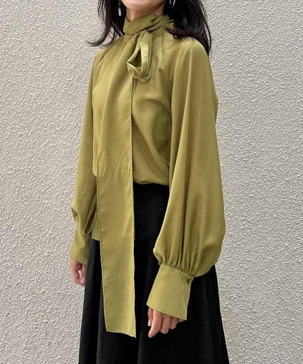 五十峯 さよさんの「BEAMS WOMEN｜Demi-Luxe BEAMS / バックル ポインテッドトゥ パンプス」を使ったコーディネート