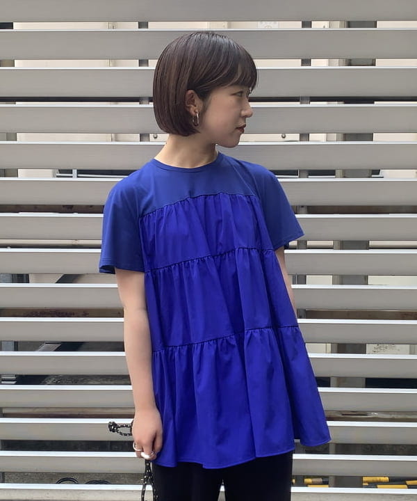 中川　ゆららさんの「BEAMS WOMEN｜コンビ ティアード プルオーバー」を使ったコーディネート