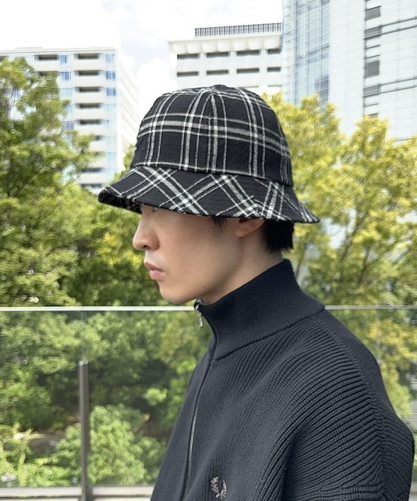 平柳 楓馬さんの「BEAMS WOMEN｜ベーシック ストレッチ デニムパンツ」を使ったコーディネート