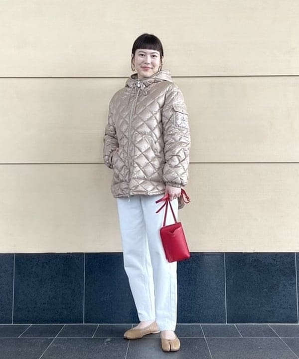 Ichika Hondaさんの「BEAMS WOMEN｜AUBERGE &times; Demi-Luxe BEAMS / 別注 BIG CHARLOTTE ボーダーカットソー」を使ったコーディネート