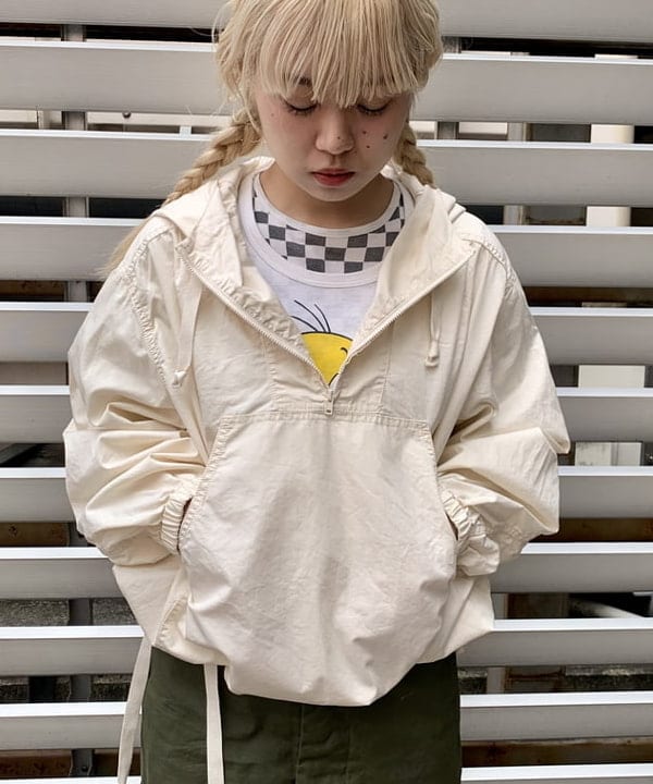 ナツハさんの「BEAMS WOMEN｜【別注】BUZZ RICKSON'S / ポプリン アーミーパンツ」を使ったコーディネート