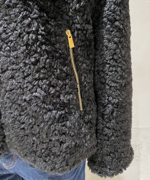 高木 菜央さんの「BEAMS WOMEN｜【WEB限定】TATRAS / IPAMA ボア フードジャケット」を使ったコーディネート