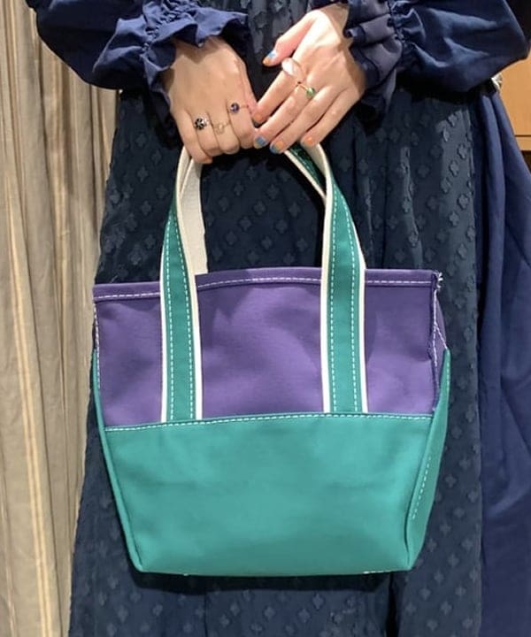 MATSUMOTO AMIさんの「BEAMS WOMEN｜ラップ プリーツ スカート」を使ったコーディネート