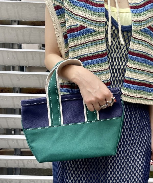 みりさんの「BEAMS WOMEN｜L.L.Bean × BEAMS PLUS ＆ BEAMS BOY / Deep Bottom Deluxe Boat and Tote Mini」を使ったコーディネート