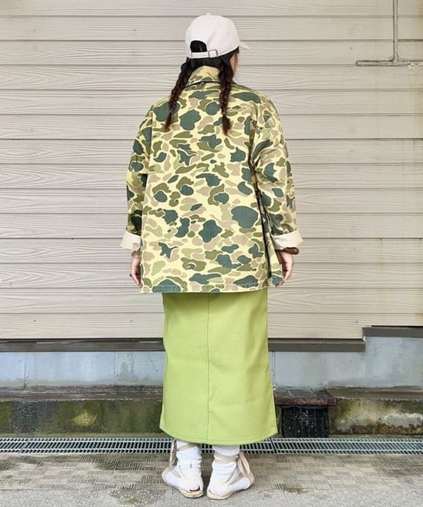 おとむさんの「BEAMS WOMEN｜【別注】WAREHOUSE & CO. / ステンシル13 Tシャツ」を使ったコーディネート