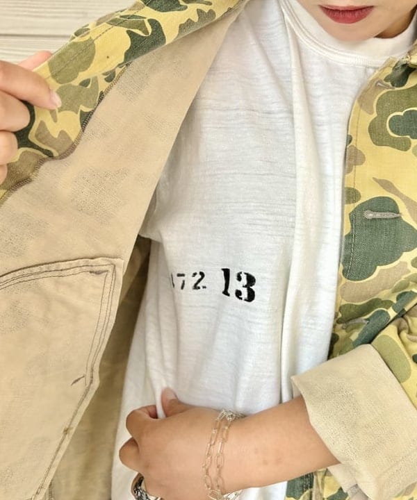 おとむさんの「BEAMS WOMEN｜【別注】WAREHOUSE & CO. / ステンシル13 Tシャツ」を使ったコーディネート