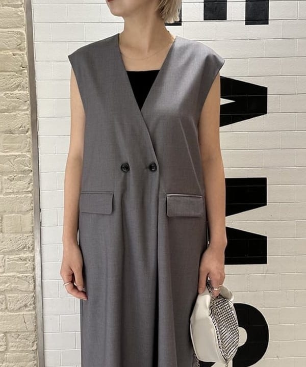 Nagumo Yukiさんの「BEAMS WOMEN｜Ray BEAMS / ライン ストーン バッグ」を使ったコーディネート