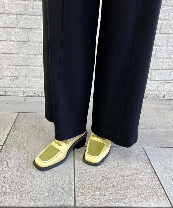 原田 まりんさんの「BEAMS WOMEN｜Ray BEAMS / ペニー ローファー ミュール」を使ったコーディネート