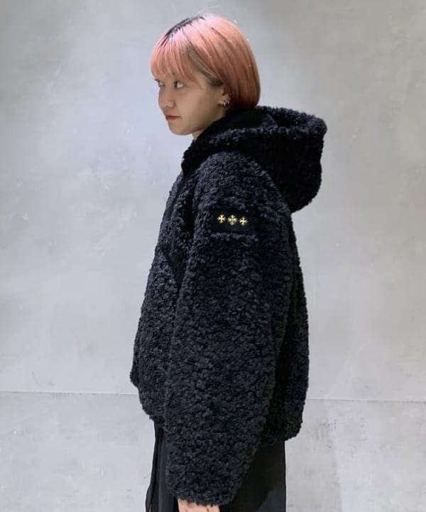 前田 優衣さんの「BEAMS WOMEN｜【WEB限定】TATRAS / IPAMA ボア フードジャケット」を使ったコーディネート