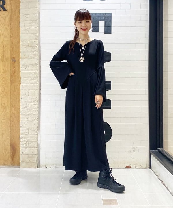 りかちょび/岸本梨佳さんの「BEAMS WOMEN｜Otro Accesorio / フラワー リング」を使ったコーディネート