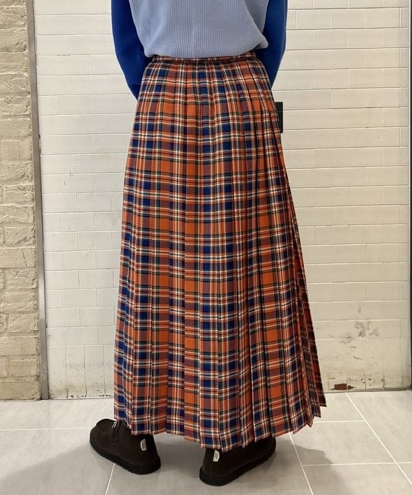 小原 もこさんの「BEAMS WOMEN｜L.L.Bean / Deep Bottom Deluxe Boat and Tote S」を使ったコーディネート