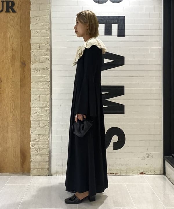オカモト ミサキさんの「BEAMS WOMEN｜Ray BEAMS / アンクルストラップ パンプス」を使ったコーディネート