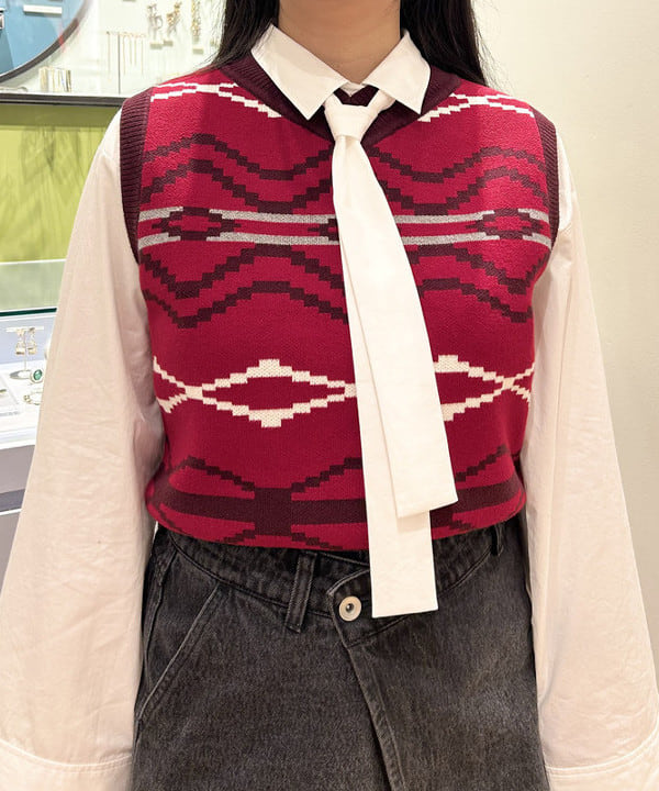 オカベ　アヤカさんの「BEAMS WOMEN｜Ray BEAMS / ラメ ブーツ」を使ったコーディネート