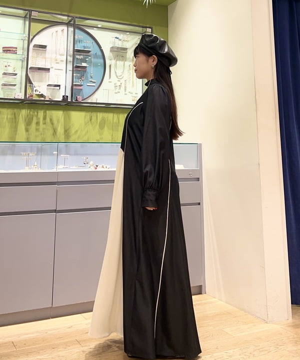 オカベ　アヤカさんの「BEAMS WOMEN｜RBS / キリカエ パイピング ワンピース」を使ったコーディネート