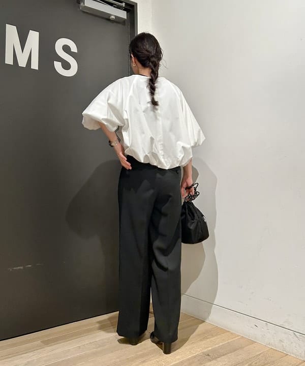 佐藤 美樹さんの「BEAMS WOMEN｜jour couture / mirror.02 イヤリング」を使ったコーディネート