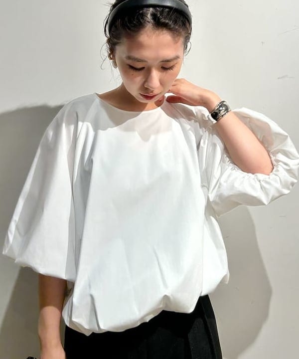 佐藤 美樹さんの「BEAMS WOMEN｜jour couture / mirror.02 イヤリング」を使ったコーディネート