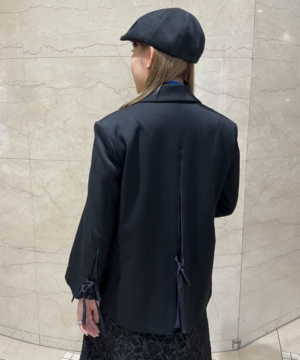 あさまつ はづきさんの「BEAMS WOMEN｜Ray BEAMS /  フクレ ジャカード キャミ ワンピース 23AW」を使ったコーディネート