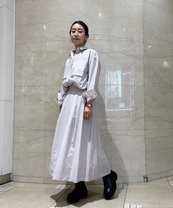 川口 恵さんの「BEAMS WOMEN｜Ray BEAMS / パイプ フープ ピアス」を使ったコーディネート