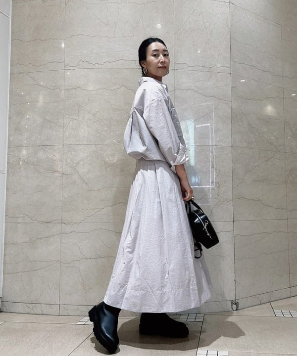 川口 恵さんの「BEAMS WOMEN｜Ray BEAMS / パイプ フープ ピアス」を使ったコーディネート