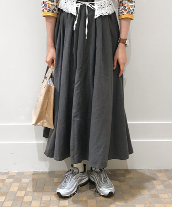 MAYURIさんの「BEAMS WOMEN｜BEAMS BOY / BBロゴ ショップバック」を使ったコーディネート