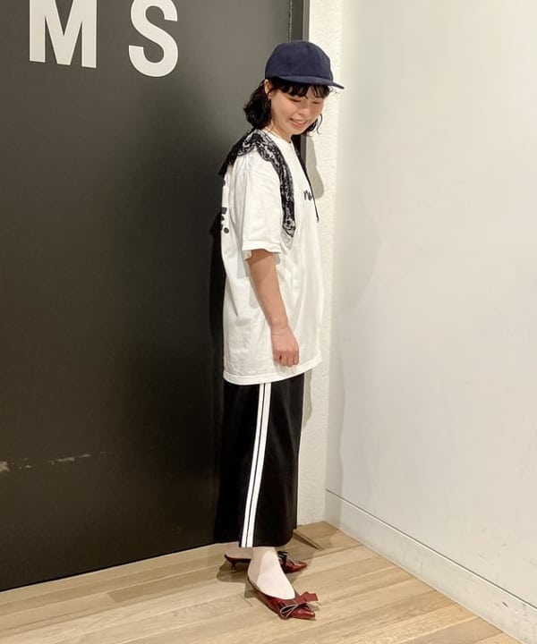 早川 萌子さんの「BEAMS WOMEN｜K10 ベネチアン ブレスレット」を使ったコーディネート