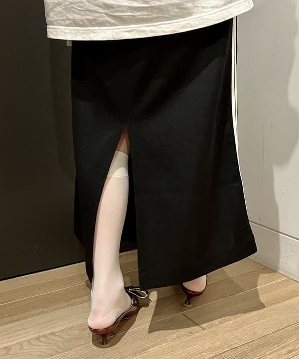 早川 萌子さんの「BEAMS WOMEN｜K10 ベネチアン ブレスレット」を使ったコーディネート