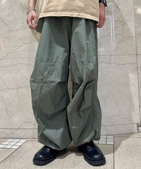 トラ吉さんの「BEAMS WOMEN｜BEAMS BOY / US ARMY オーバー パンツ」を使ったコーディネート