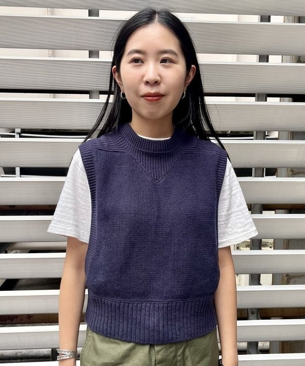 ミナミマリコさんの「BEAMS WOMEN｜【別注】BUZZ RICKSON'S / ポプリン アーミーパンツ」を使ったコーディネート