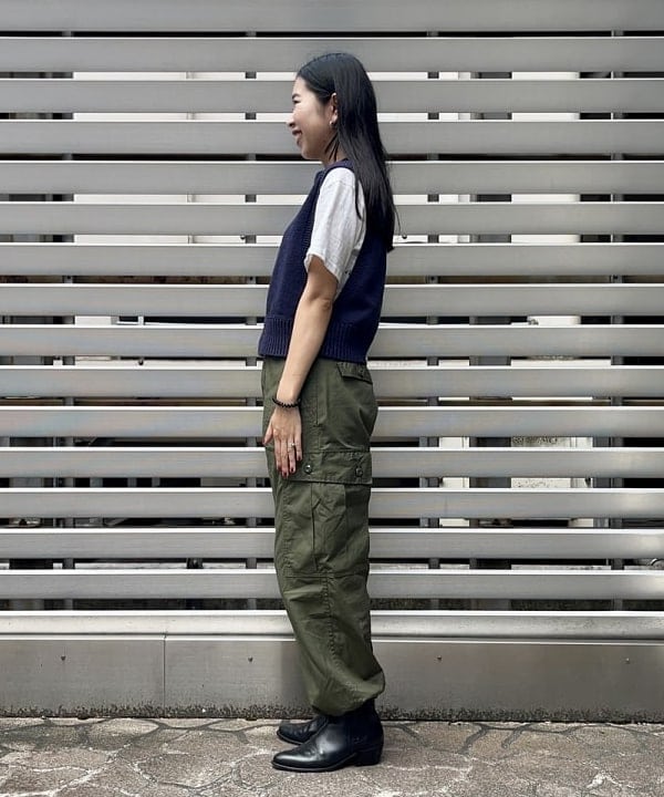 ミナミマリコさんの「BEAMS WOMEN｜【別注】BUZZ RICKSON'S / ポプリン アーミーパンツ」を使ったコーディネート