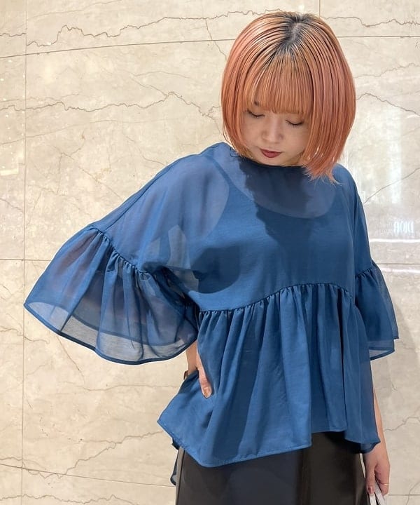 篠崎 香月さんの「BEAMS WOMEN｜GIANNI CHIARINI / ALIFA レザーショルダーバッグ S」を使ったコーディネート