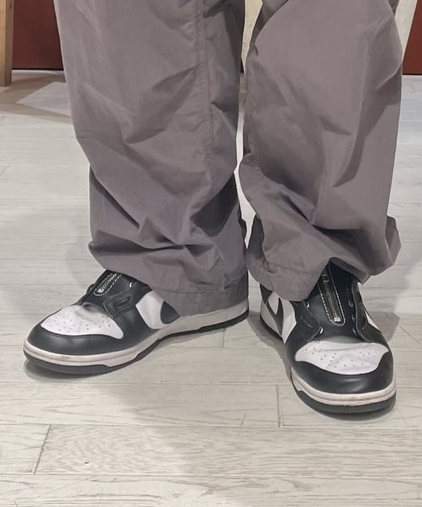 新里 京介さんの「BEAMS WOMEN｜BEAMS / ビッグ 6ポケット カーゴパンツ」を使ったコーディネート