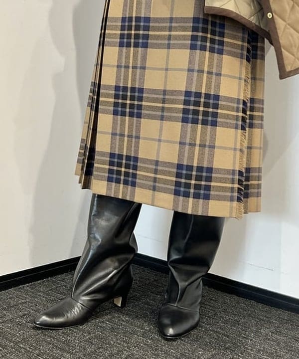 佐藤 美樹さんの「BEAMS WOMEN｜【別注】sita parantica / ヘルメットバッグ」を使ったコーディネート