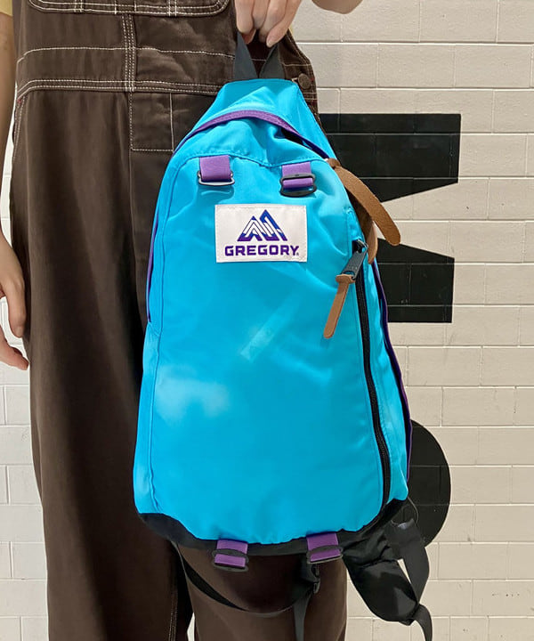 小原 もこさんの「BEAMS WOMEN｜CASIO / MQ24 COLOR」を使ったコーディネート