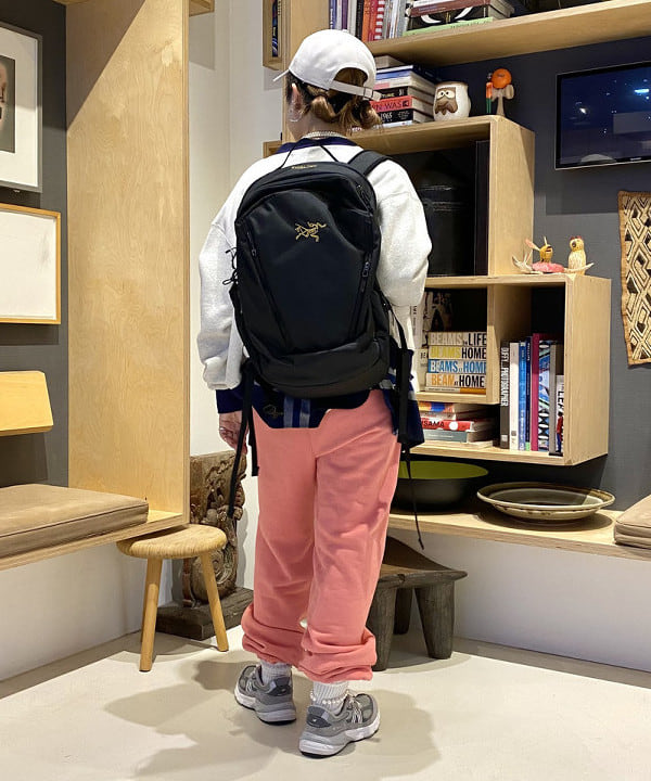 吉野 多恵さんの「BEAMS WOMEN｜ARC’TERYX / MANTIS 26 BACKPACK」を使ったコーディネート