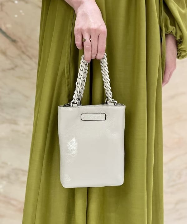 関 桂子さんの「BEAMS WOMEN｜Demi-Luxe BEAMS / トングブーツ」を使ったコーディネート