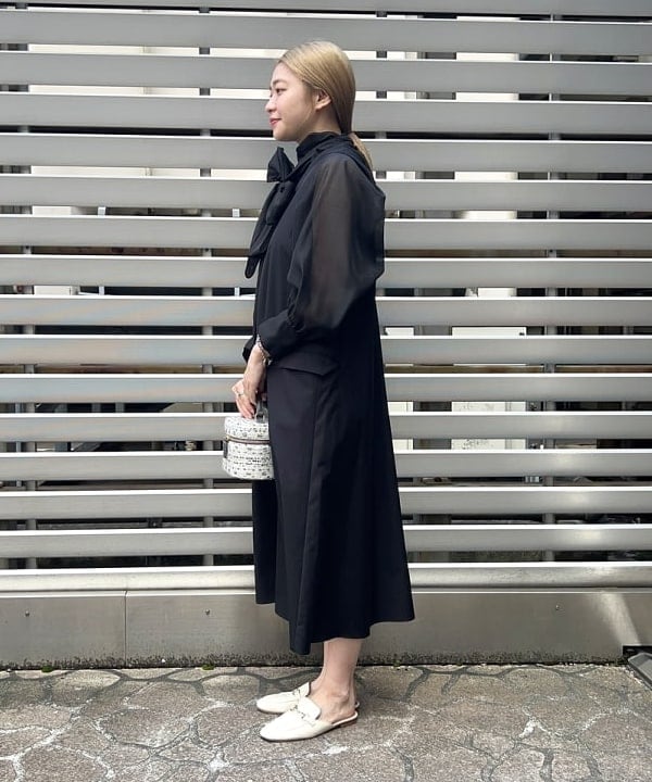 千田 静香さんの「BEAMS WOMEN｜オーガンジー リボンブラウス」を使ったコーディネート