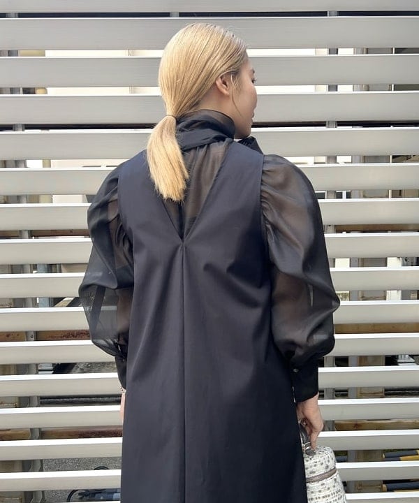 千田 静香さんの「BEAMS WOMEN｜オーガンジー リボンブラウス」を使ったコーディネート