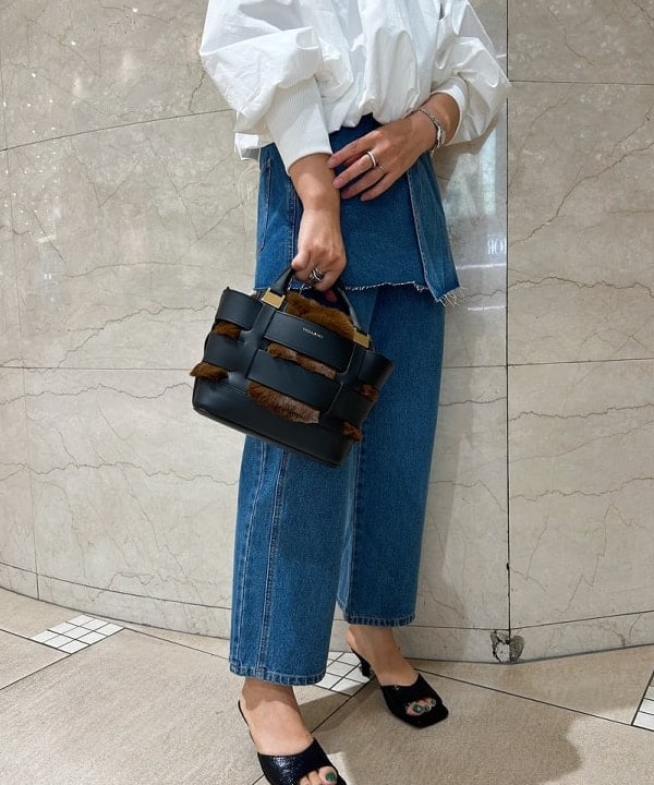 川口 恵さんの「BEAMS WOMEN｜Ray BEAMS / ラウンド カット ミュール」を使ったコーディネート