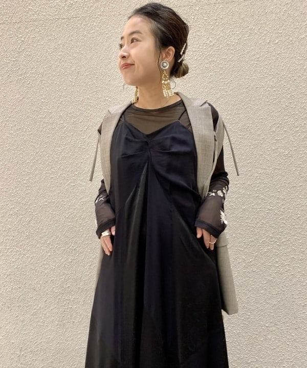 吉田　真実さんの「BEAMS WOMEN｜BEAMS BOY / パール セット ヘアピン」を使ったコーディネート