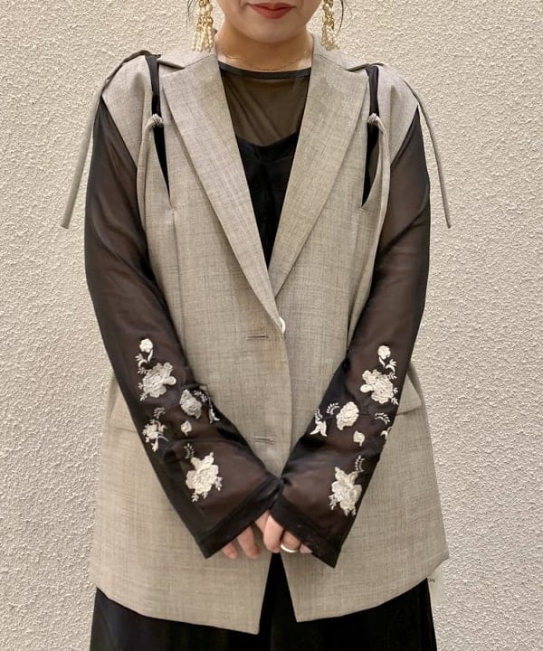吉田　真実さんの「BEAMS WOMEN｜BEAMS BOY / パール セット ヘアピン」を使ったコーディネート